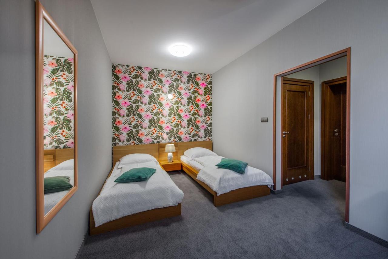 Hotel Zalesie Bochnia Ngoại thất bức ảnh