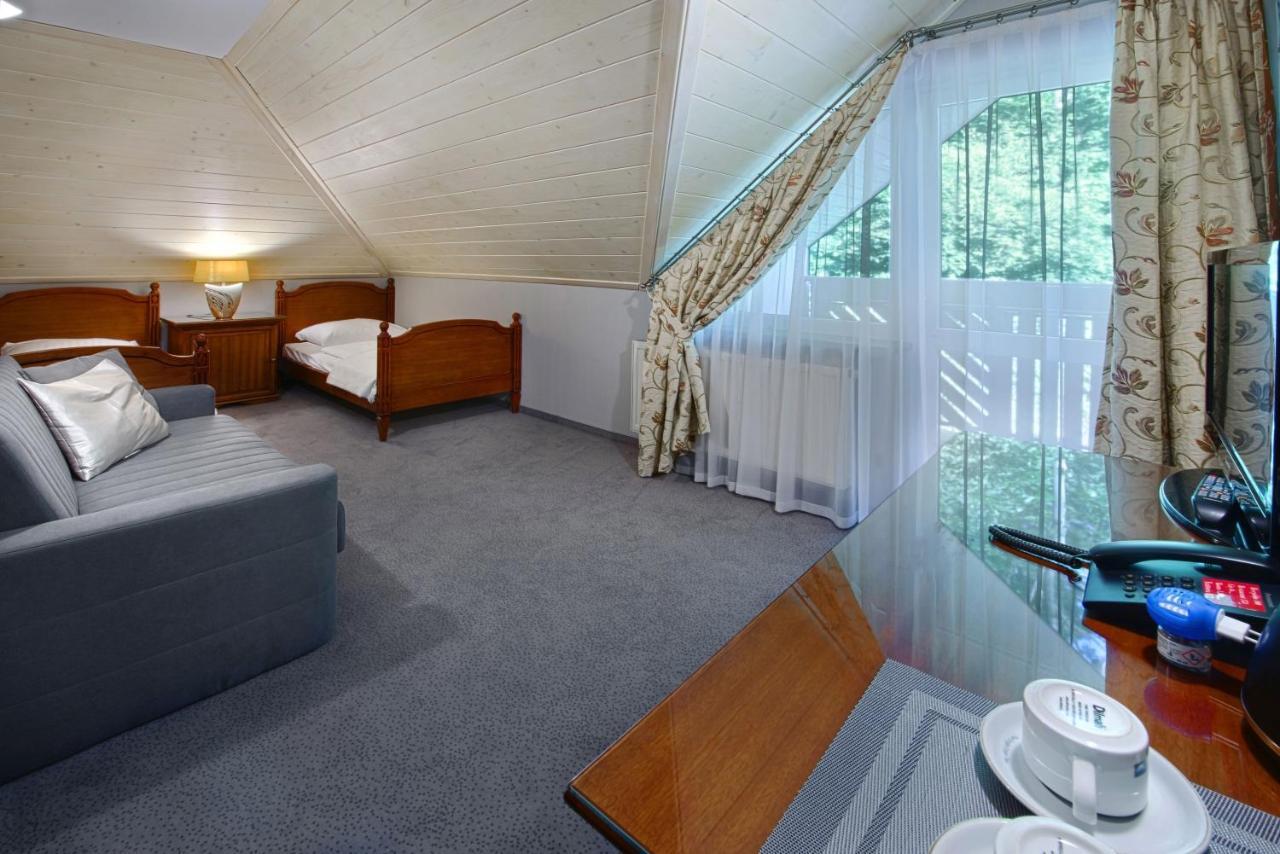 Hotel Zalesie Bochnia Ngoại thất bức ảnh