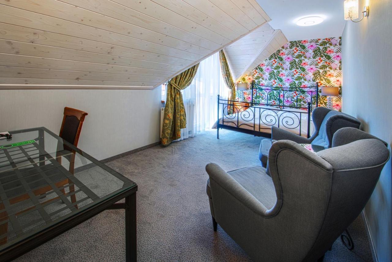 Hotel Zalesie Bochnia Ngoại thất bức ảnh