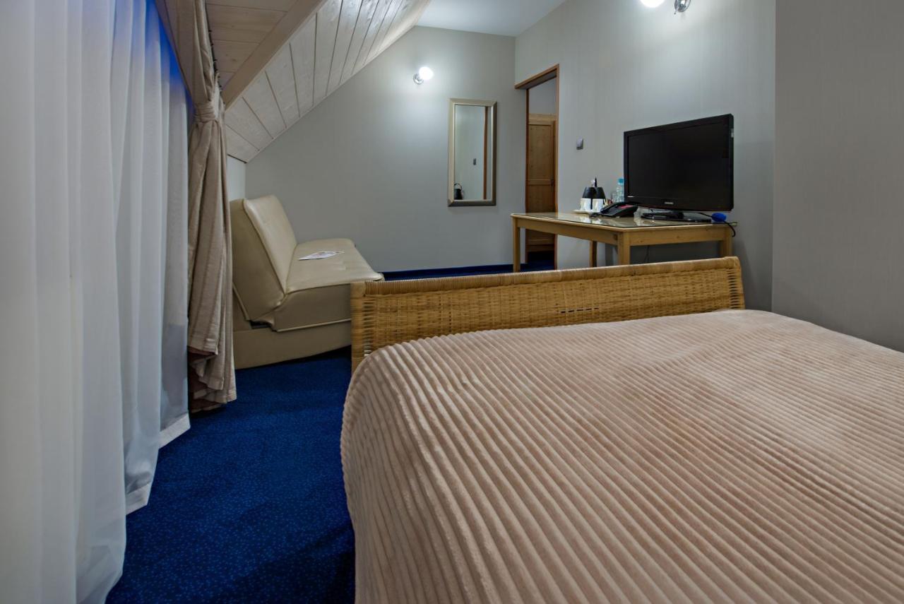 Hotel Zalesie Bochnia Ngoại thất bức ảnh