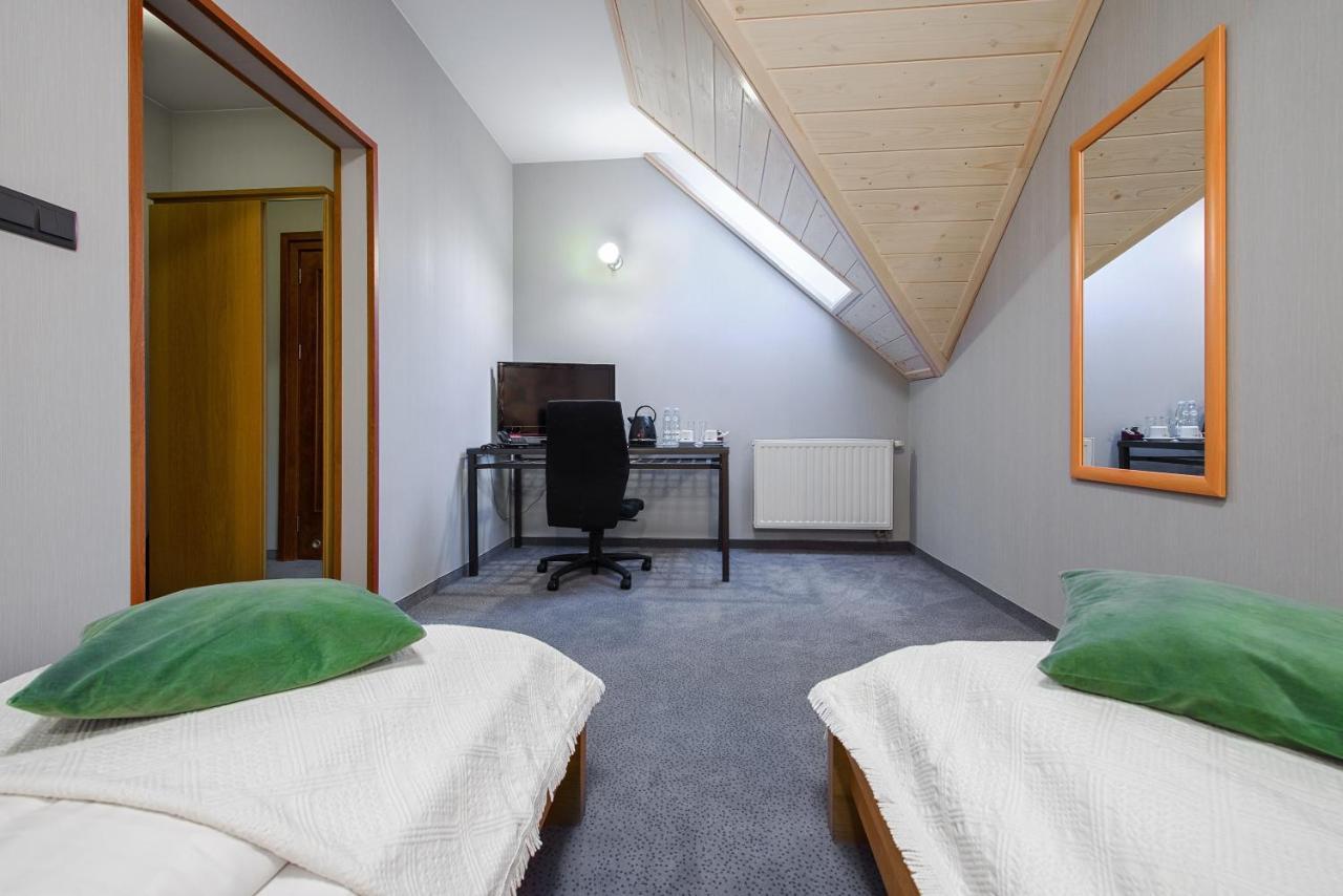 Hotel Zalesie Bochnia Ngoại thất bức ảnh