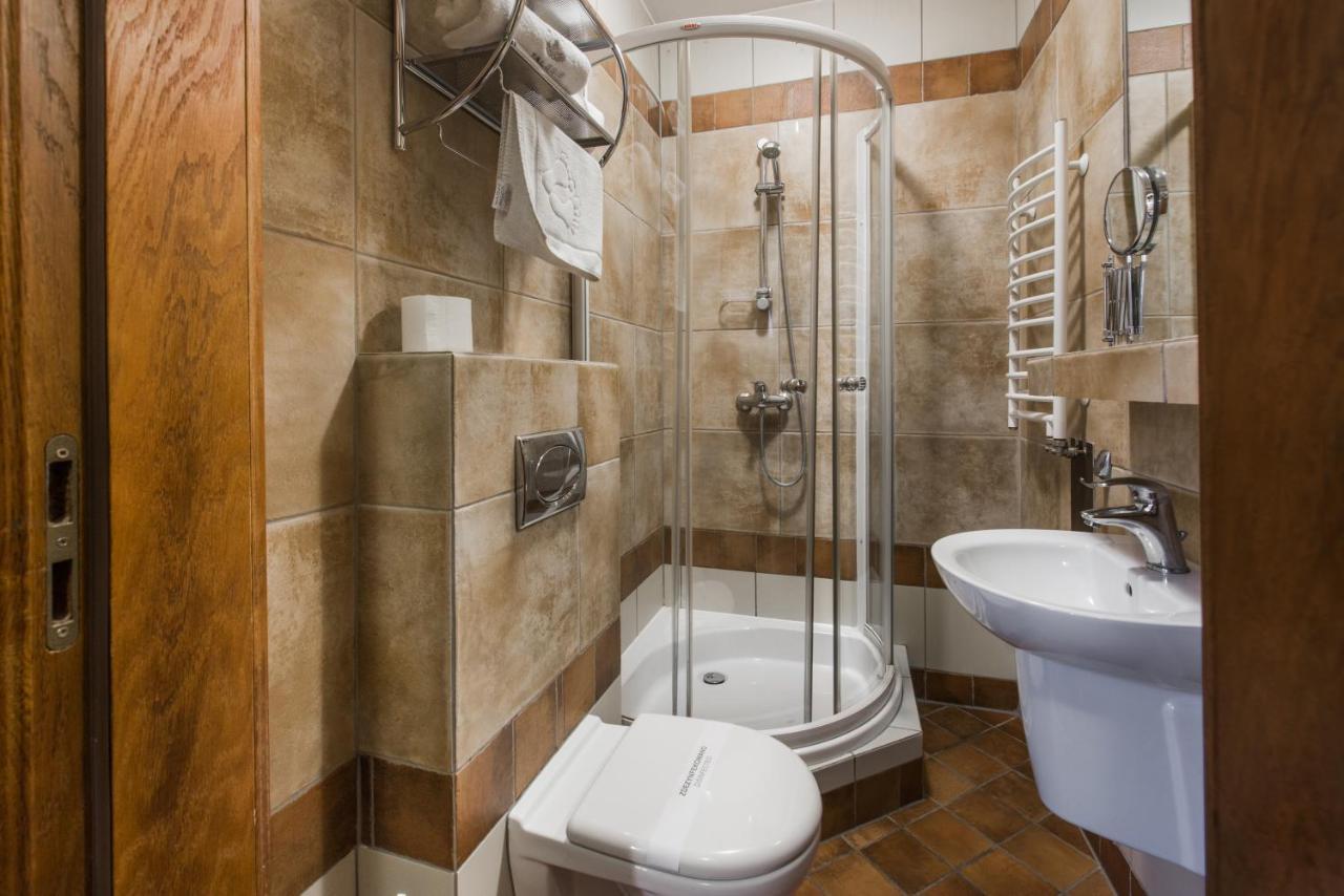 Hotel Zalesie Bochnia Ngoại thất bức ảnh