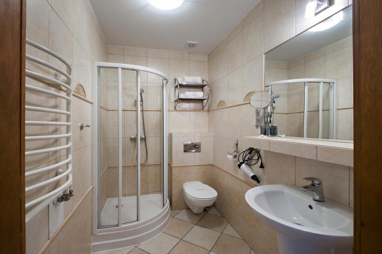 Hotel Zalesie Bochnia Ngoại thất bức ảnh